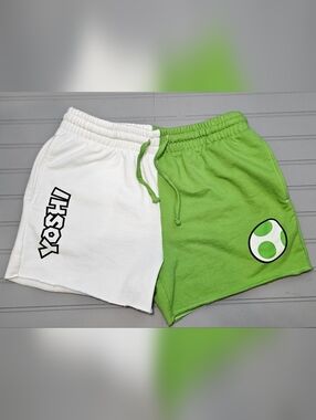 Yoshi Super Nintendo World Shorts Medium